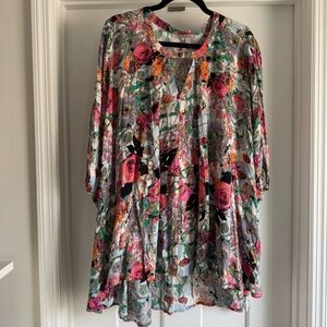 JODIFL Vibrant Floral tunic